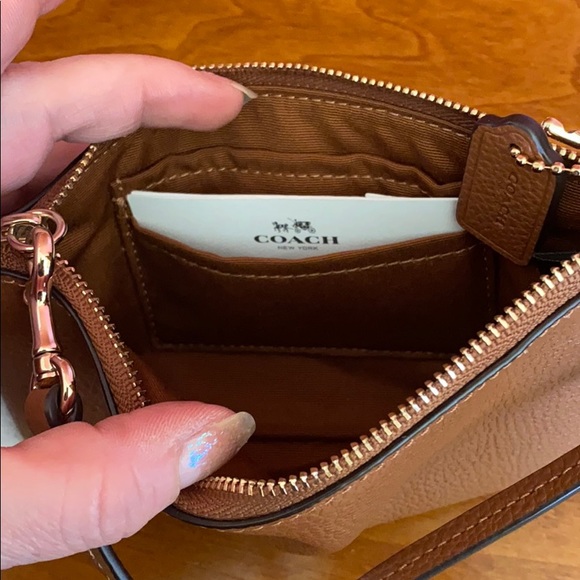 Coach wristlet - Picture 6 of 8